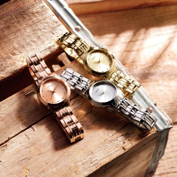GUESS GUW0989L1