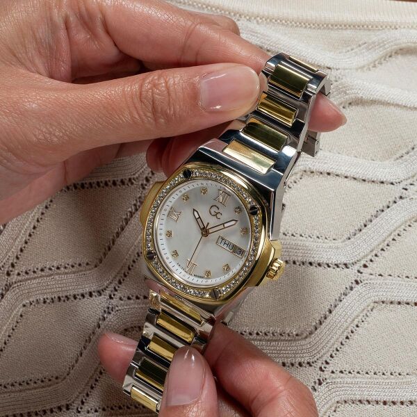 GUESS COLLECTION GCY98008L1MF