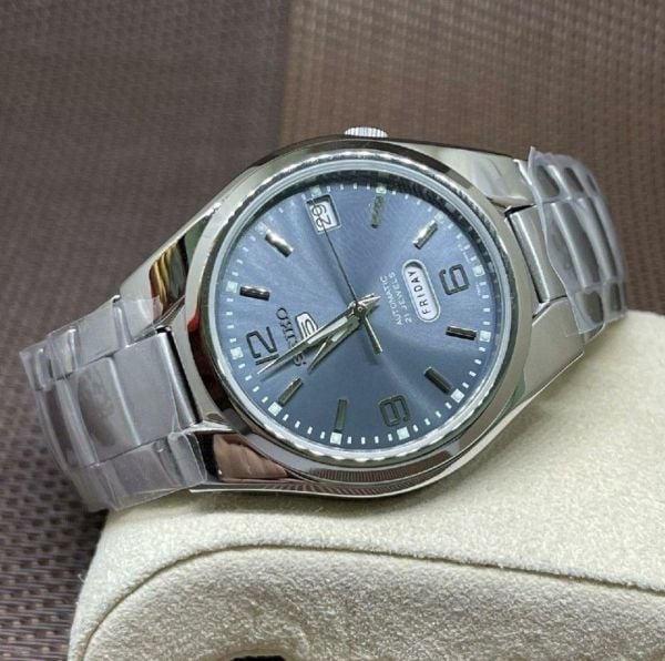SEIKO SNK621K